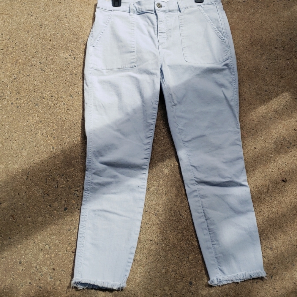 Light blue LOFT ankle length pant. Size 10